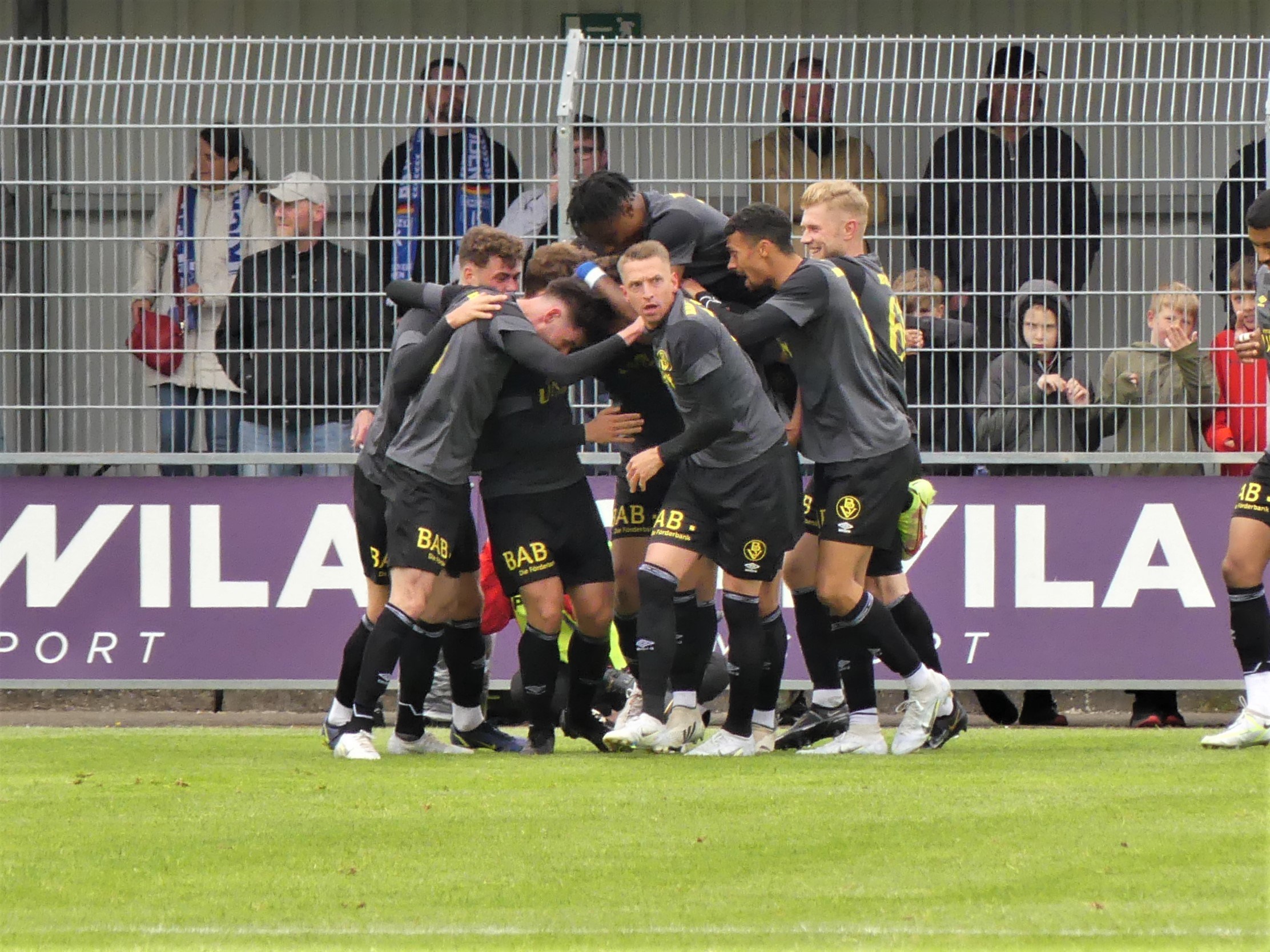 Spieltagsposter: Mit voller Motivation nach Altona