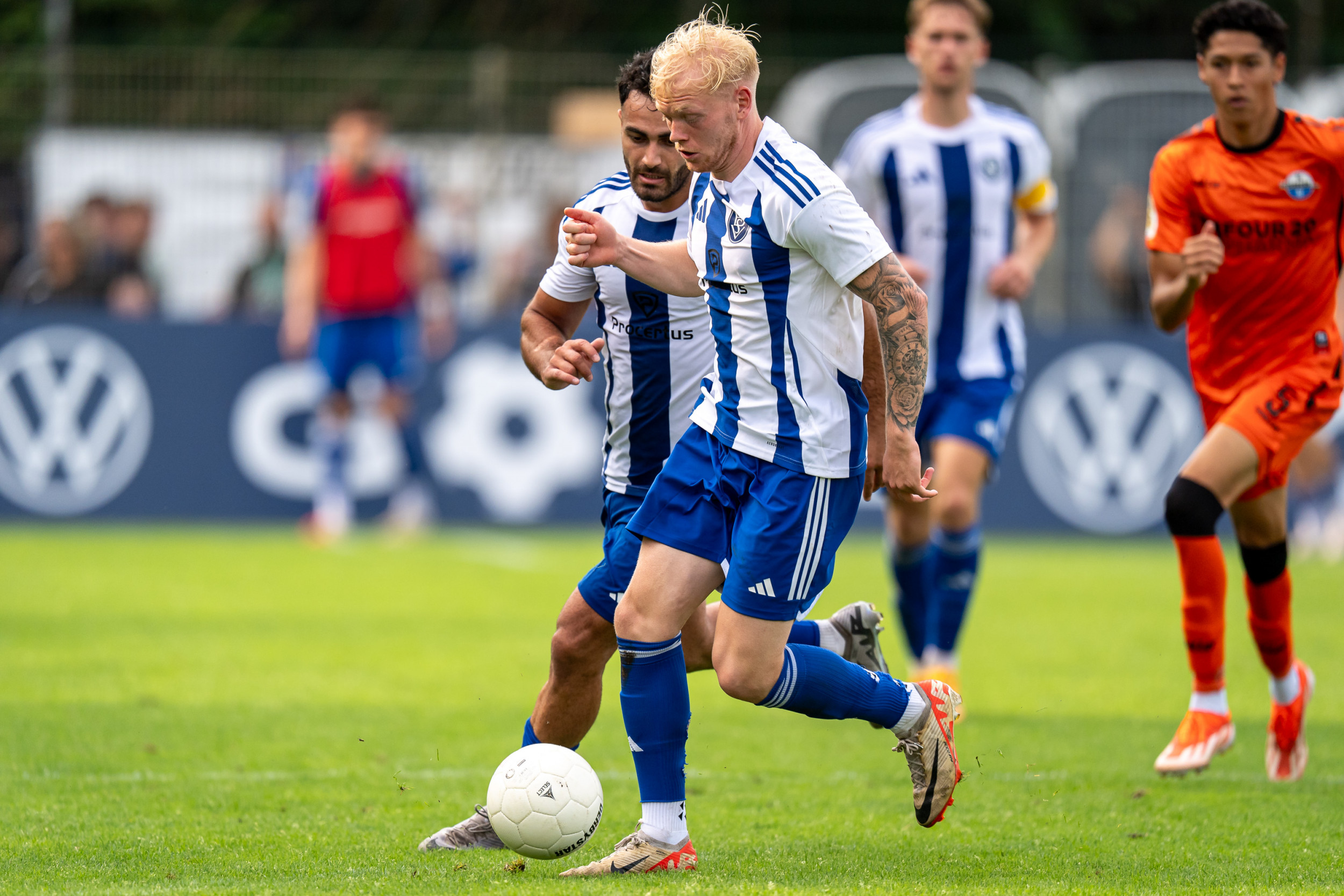 Jonas Kühl verlängert!