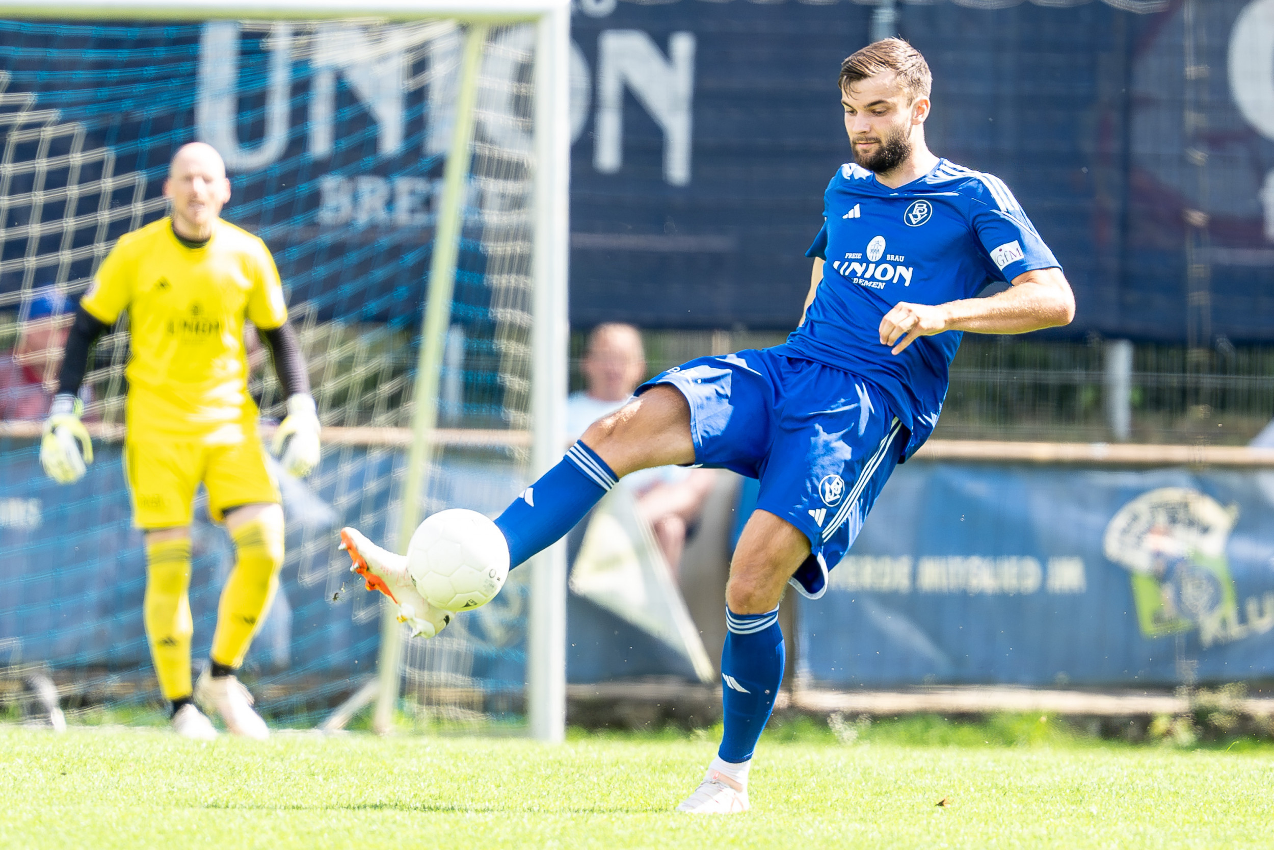 Auch Maximilian Schütt bleibt beim Bremer SV! 