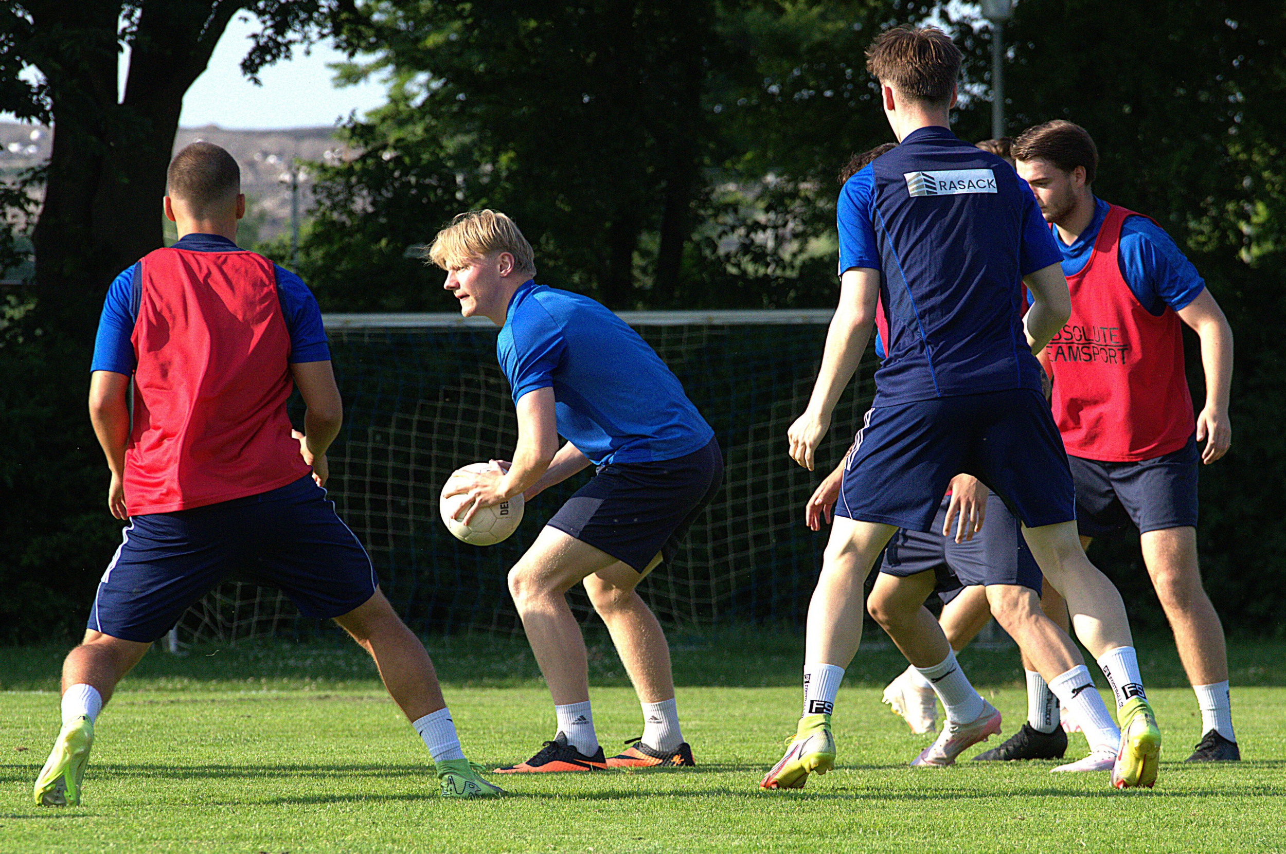 Trainingsauftakt am Hohweg!